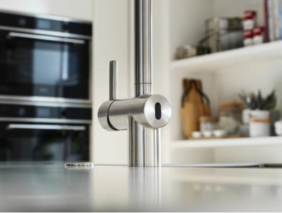 Franke Capteur en inox brossé Robinet de cuisine Atlas Neo avec bec extractible en inox 115.0625.523