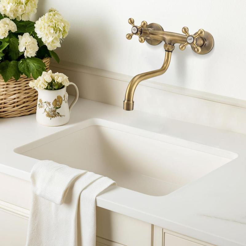 AquaTrimo Vivaldi robinet mural de cuisine classique bronze 21VV7068BN