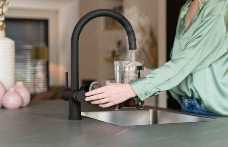 Franke Maris water hub 4L chaudière 3-en-1 avec robinet d'eau bouillante électronique Touch noir mat avec ensemble de mélange waterhub 1208957949